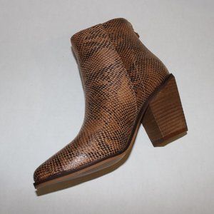 VINTAGE HAVANA ROOK PRINT EMBOSSED BOOTIE US 8